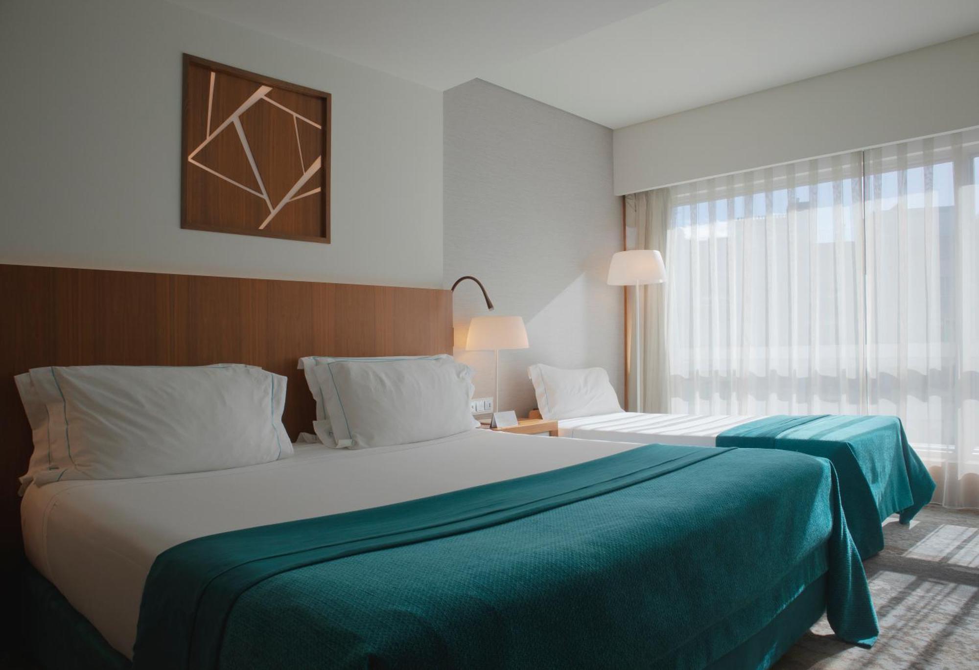 Epic Sana Lisboa Hotel Rom bilde A room at the hotel