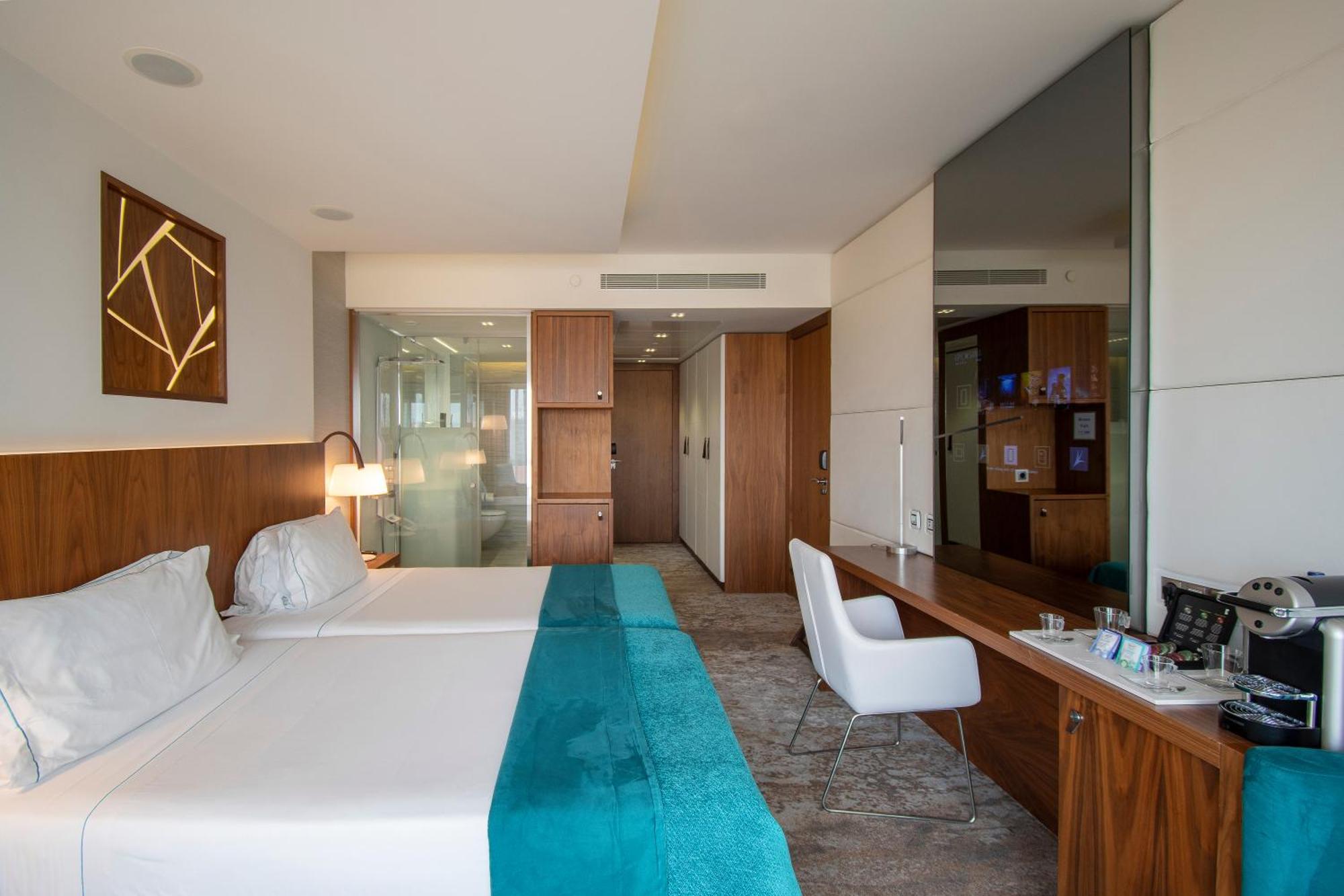 Epic Sana Lisboa Hotel Rom bilde A room at the hotel